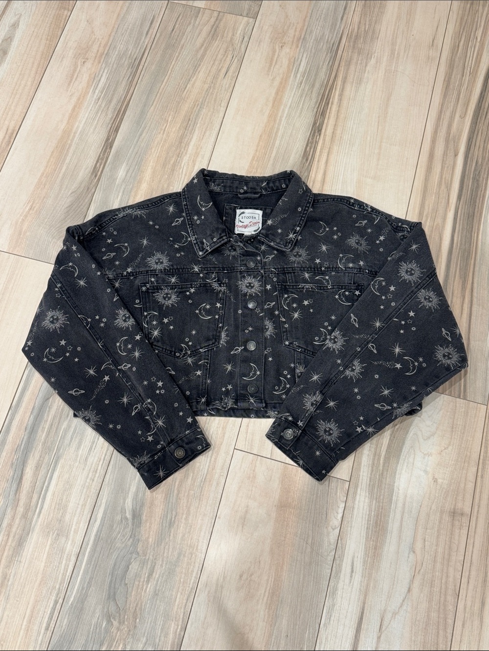 Women’s Stoosh Vintage Celestial Print Cropped Black Denim Jacket | XL